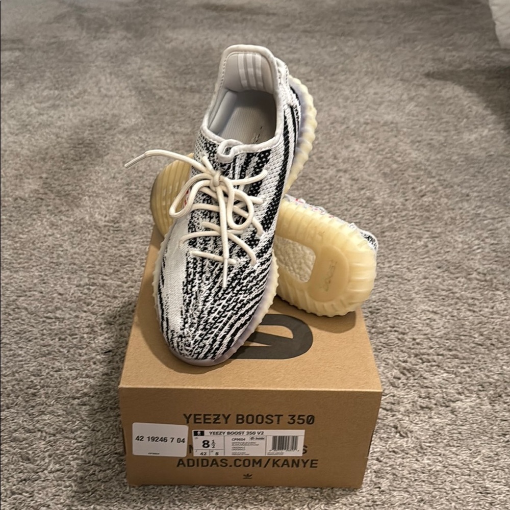 Adidas Yeezy Boost 350 - Zebras